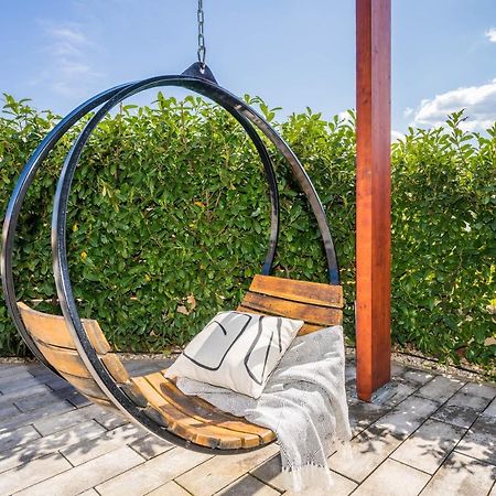 Villa Olea With Heated Pool And Jacuzzi Сукошан Экстерьер фото