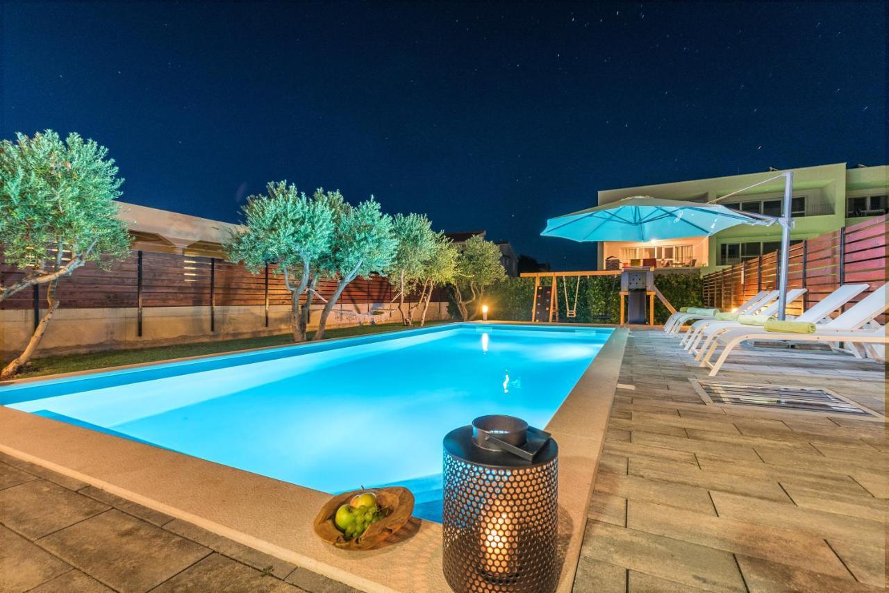 Villa Olea With Heated Pool And Jacuzzi Сукошан Экстерьер фото